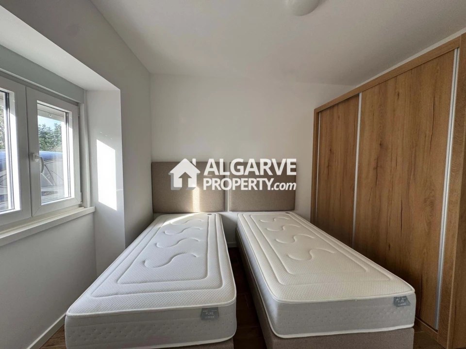 Moradia T6 para Venda em Albufeira e Olhos de Água Foto 18