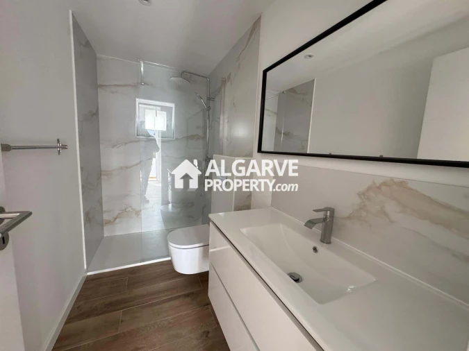 Apartamento T6 para Venda em Albufeira e Olhos de Água Foto 3