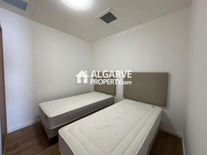 Apartamento T6 para Venda em Albufeira e Olhos de Água Foto 13