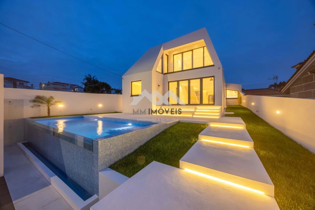 Moradia T3 para Venda em Santa Marinha e São Pedro da Afurada Foto 9