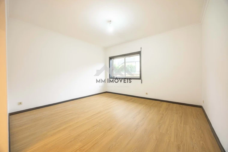 Apartamento T3 para Venda em Rio Tinto Foto 17