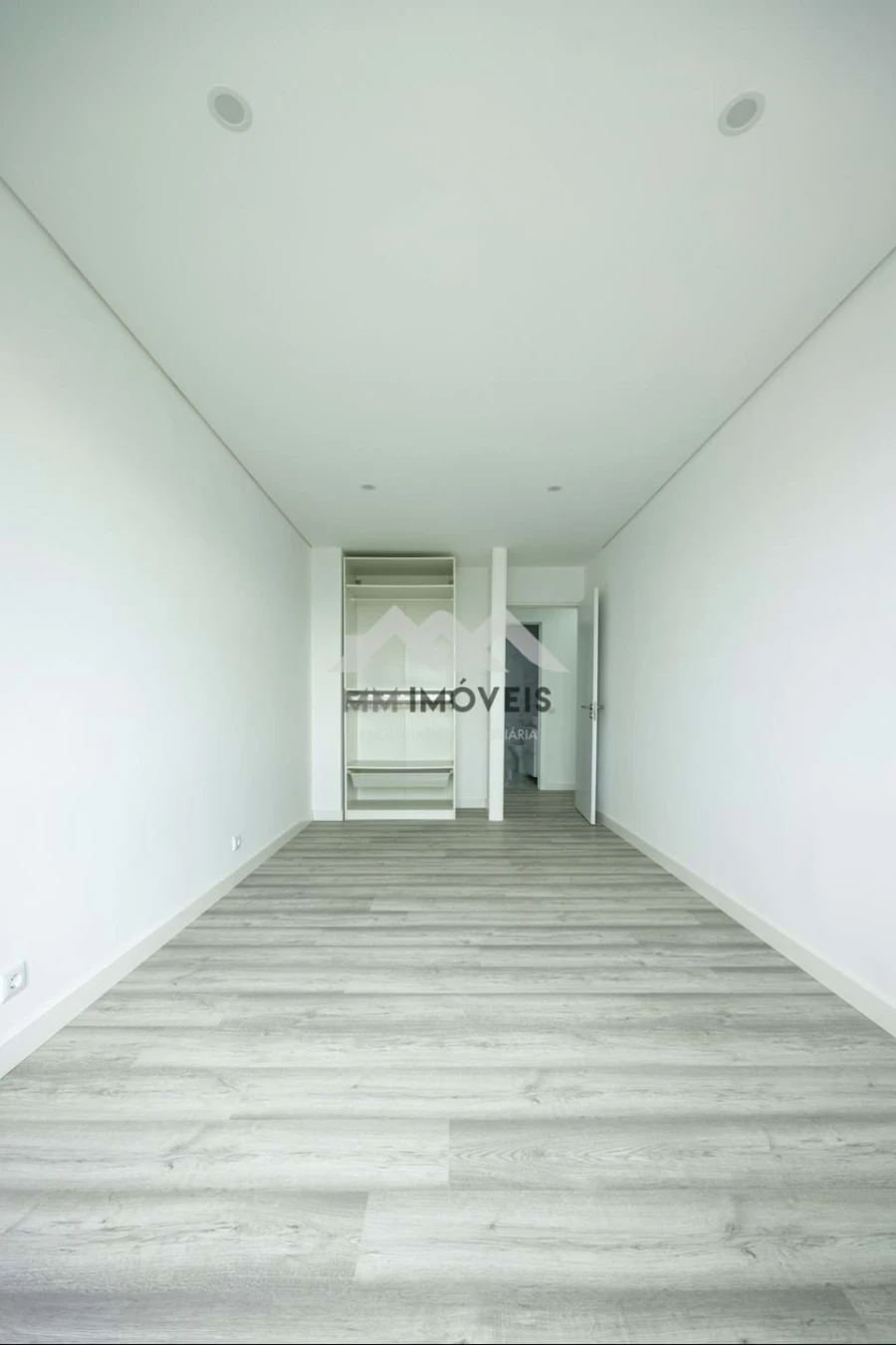 Apartamento T4 para Venda em Santa Marinha Foto 20