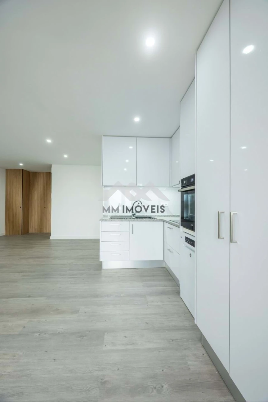 Apartamento T4 para Venda em Santa Marinha Foto 19