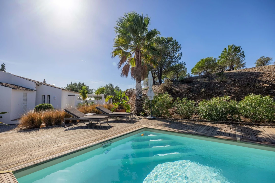 Quinta T3 para Venda em Santa Catarina da Fonte do Bispo Foto 1