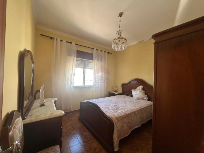 Moradia T5 para Venda em Altura Foto 5