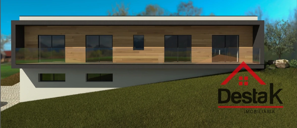 Moradia T4 para Venda em São João de Lourosa