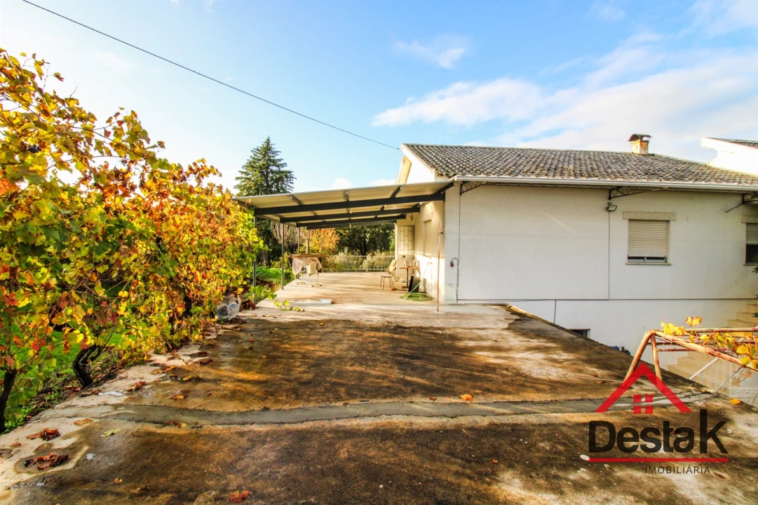 Quinta T3 para Venda em Parada de Gonta Foto 18