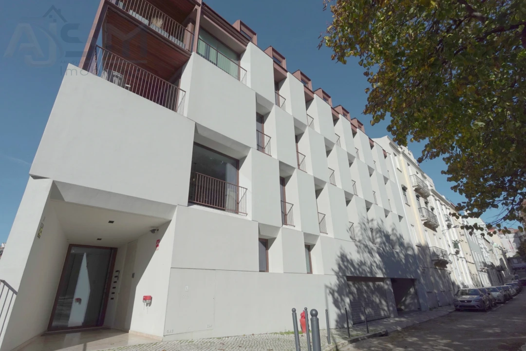 Apartamento T3 para Venda em Santo António Foto 33