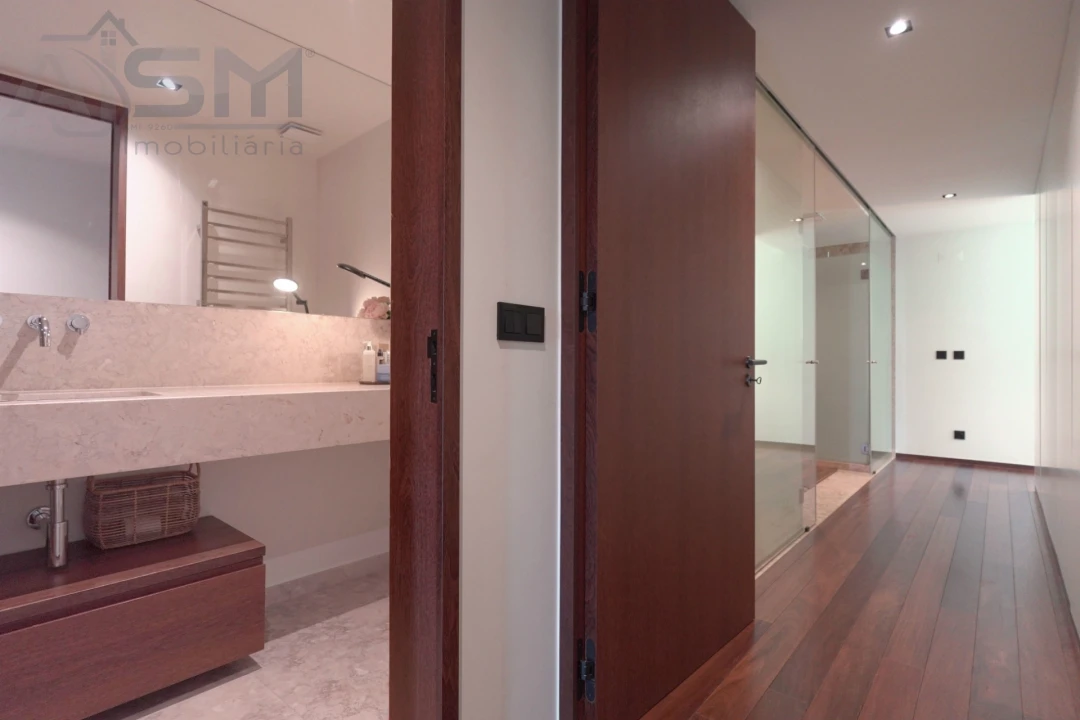 Apartamento T3 para Venda em Santo António Foto 22