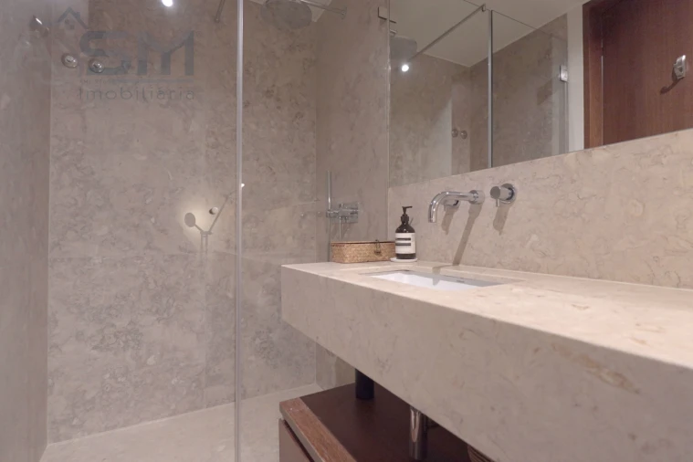 Apartamento T3 para Venda em Santo António Foto 24