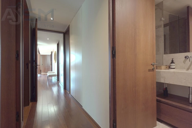 Apartamento T3 para Venda em Santo António Foto 25