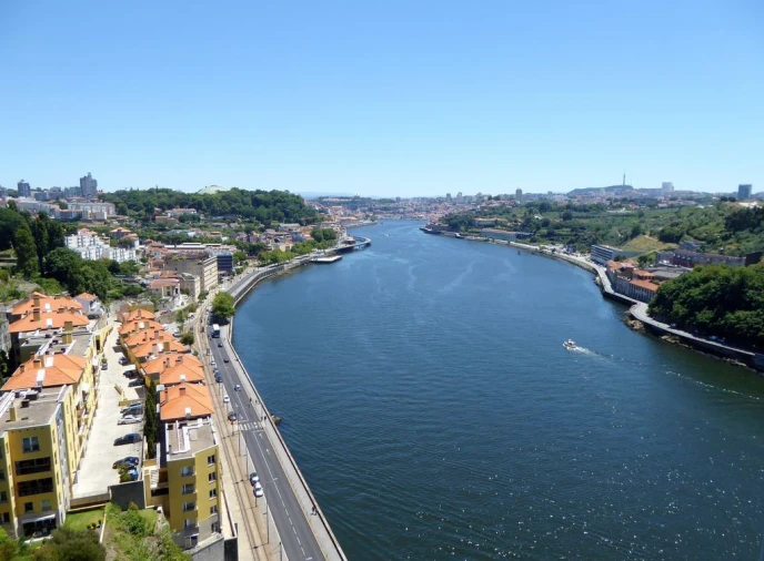 Prédio para Venda em Arcozelo Foto 8