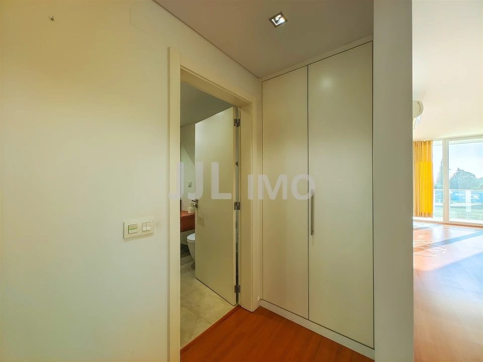 Apartamento T1 para Arrendamento em Algés, Linda-A-Velha e Cruz Quebrada-Dafundo Foto 8