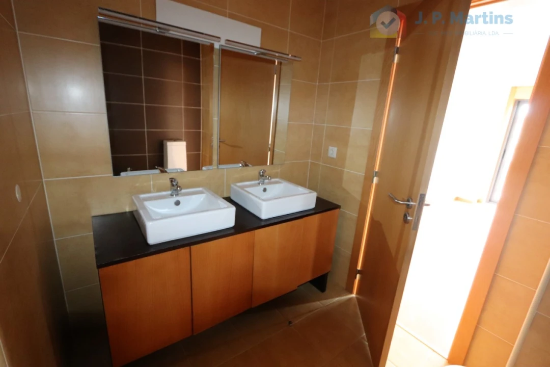 Apartamento T4 para Venda em Pinhal Novo Foto 7