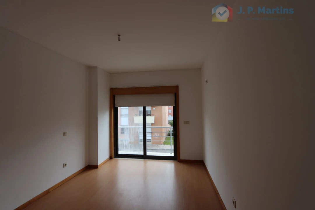 Apartamento T4 para Venda em Pinhal Novo Foto 15