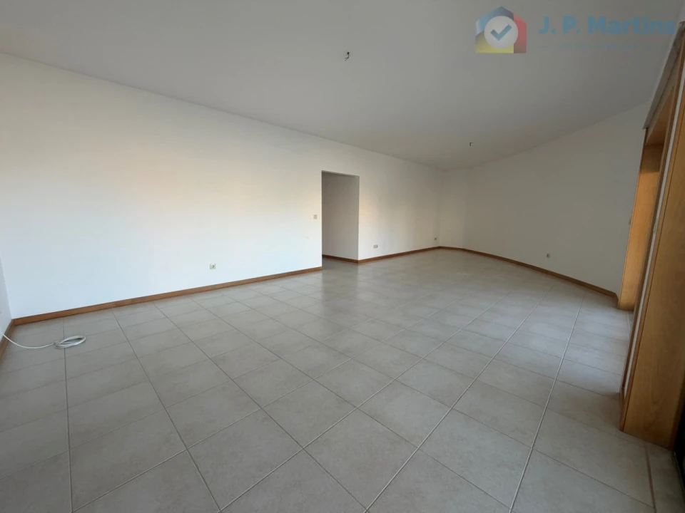 Apartamento T4 para Venda em Pinhal Novo Foto 5