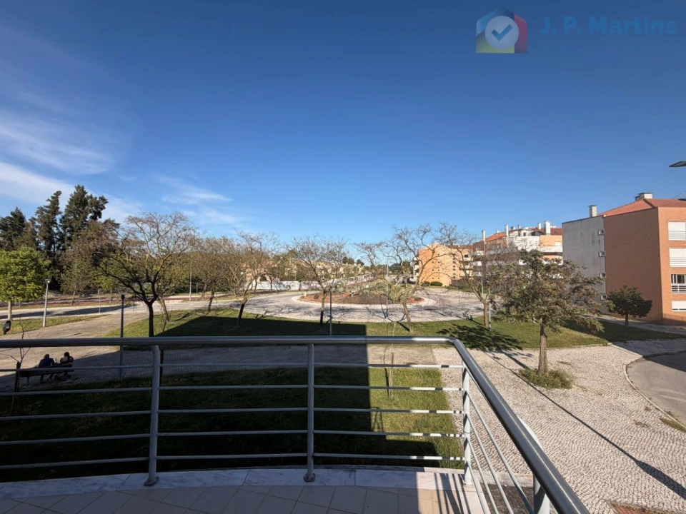 Apartamento T4 para Venda em Pinhal Novo Foto 6