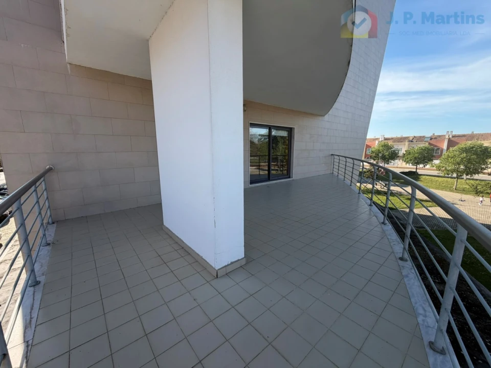 Apartamento T4 para Venda em Pinhal Novo Foto 8