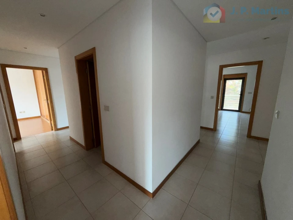 Apartamento T4 para Venda em Pinhal Novo Foto 9