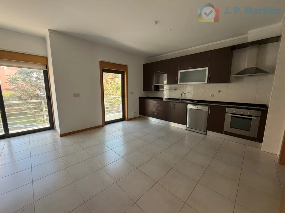 Apartamento T4 para Venda em Pinhal Novo Foto 1