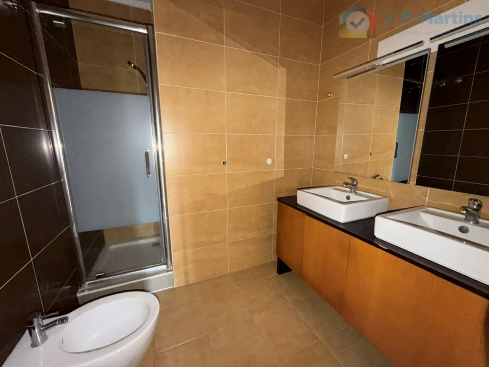 Apartamento T4 para Venda em Pinhal Novo Foto 19