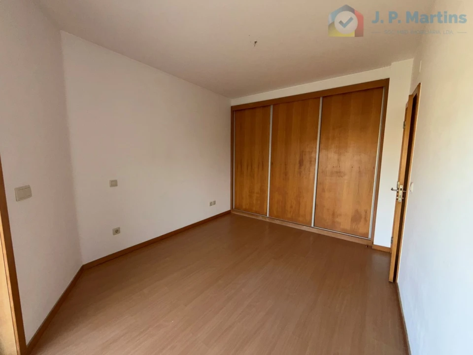 Apartamento T4 para Venda em Pinhal Novo Foto 25