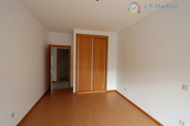 Apartamento T4 para Venda em Pinhal Novo Foto 16