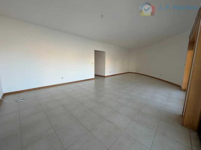 Apartamento T4 para Venda em Pinhal Novo Foto 5