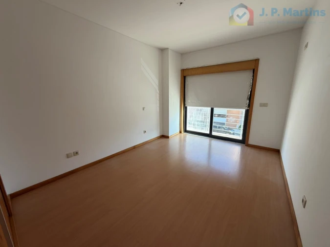 Apartamento T4 para Venda em Pinhal Novo Foto 28