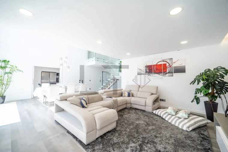 Moradia T4 para Venda em Charneca de Caparica e Sobreda Foto 21