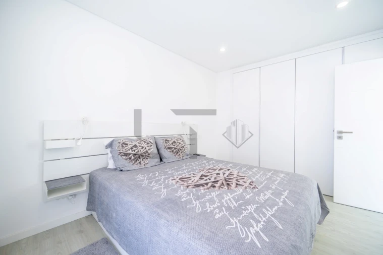 Moradia T4 para Venda em Charneca de Caparica e Sobreda Foto 46