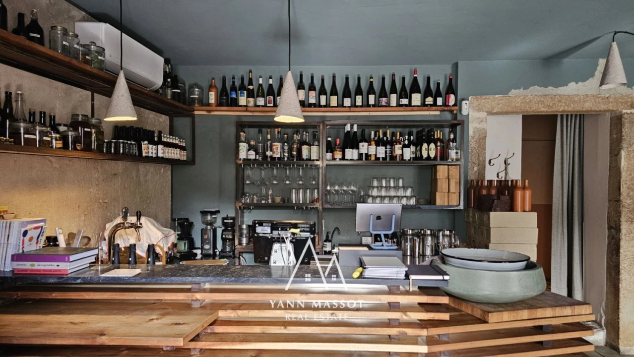 Loja para Trespasse em São Vicente Foto 8