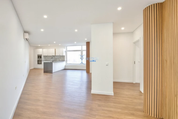 Apartamento T3 para Venda em Fermentões Foto 3