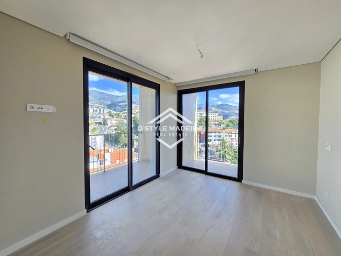 Apartamento T3 para Venda em São Martinho Foto 22