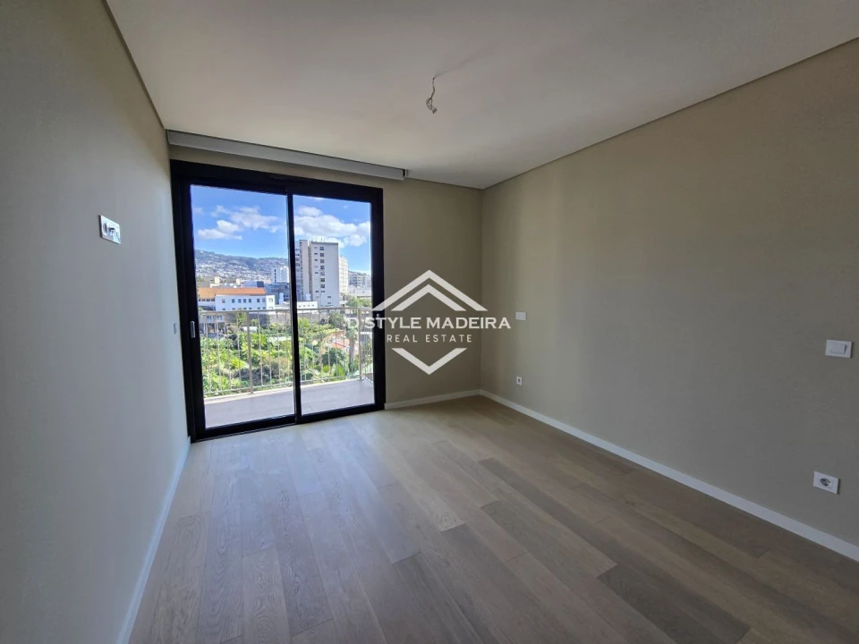 Apartamento T3 para Venda em São Martinho Foto 11