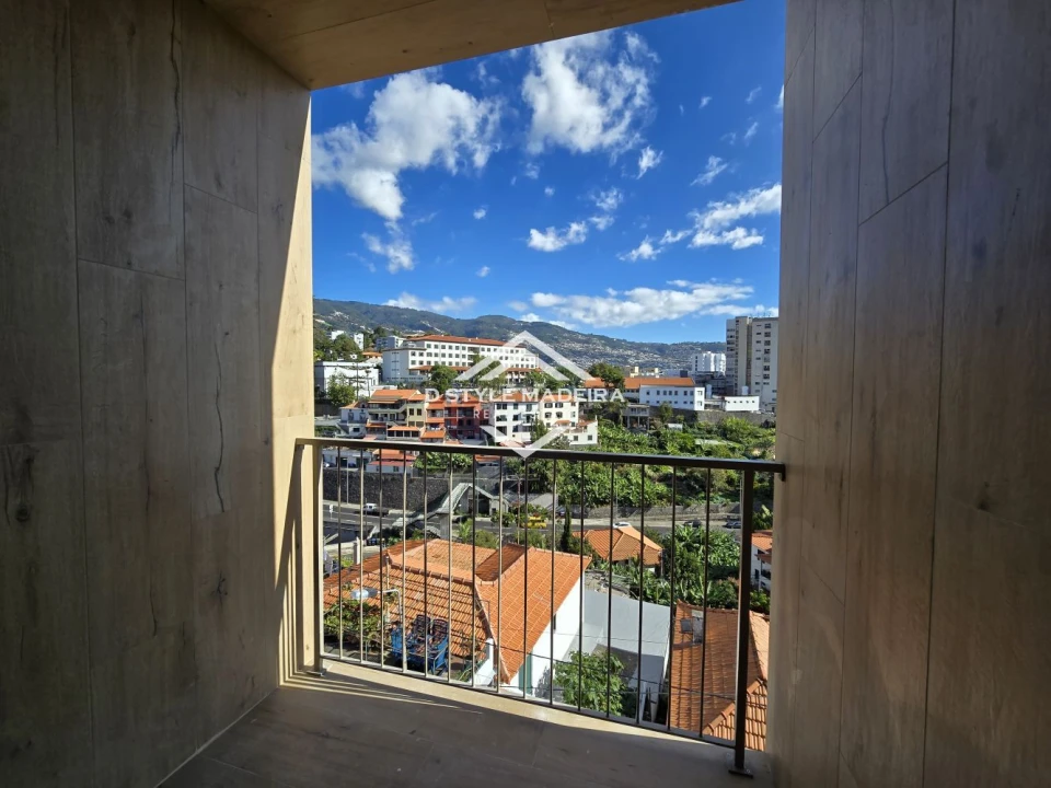 Apartamento T3 para Venda em São Martinho Foto 23