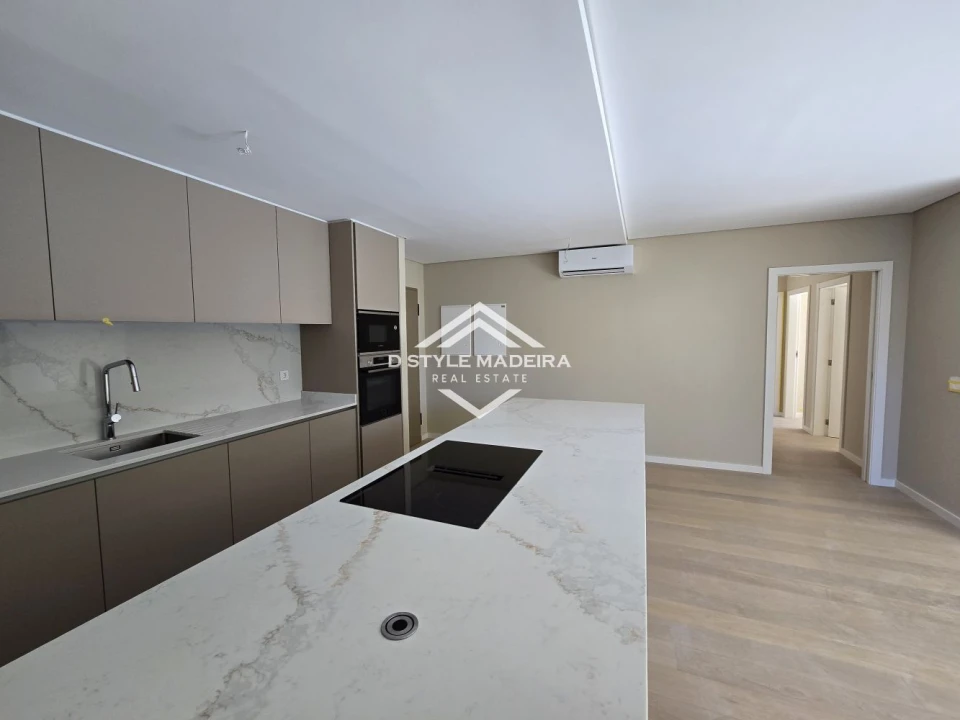 Apartamento T3 para Venda em São Martinho Foto 8