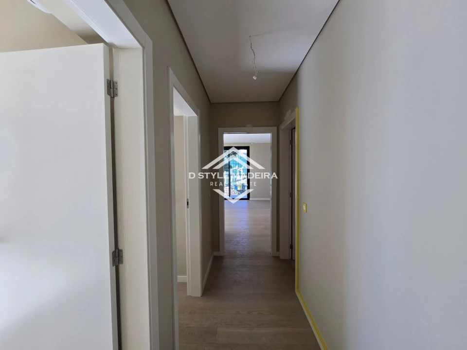 Apartamento T3 para Venda em São Martinho Foto 21