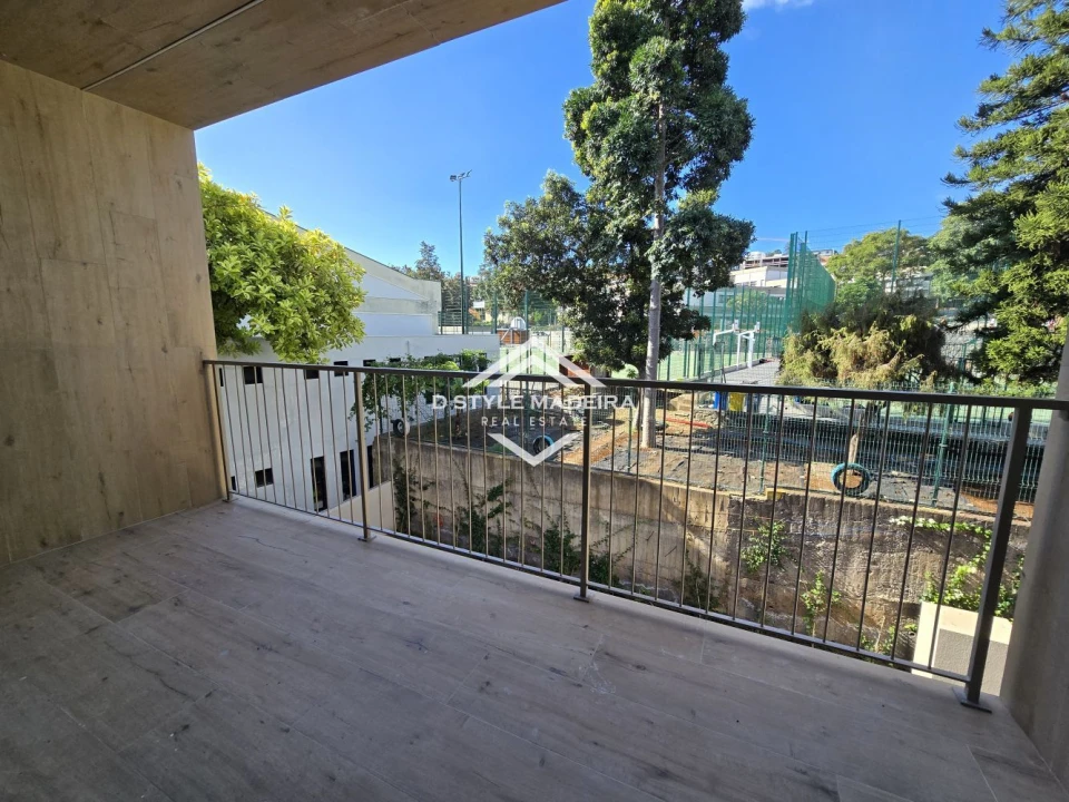 Apartamento T3 para Venda em São Martinho Foto 3