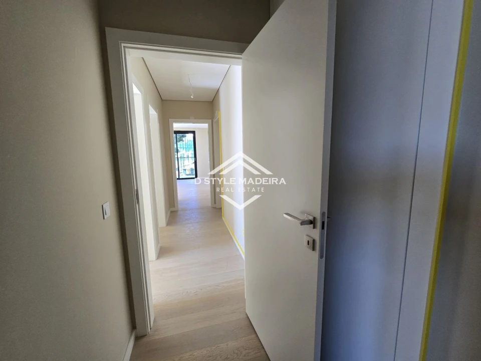 Apartamento T3 para Venda em São Martinho Foto 31