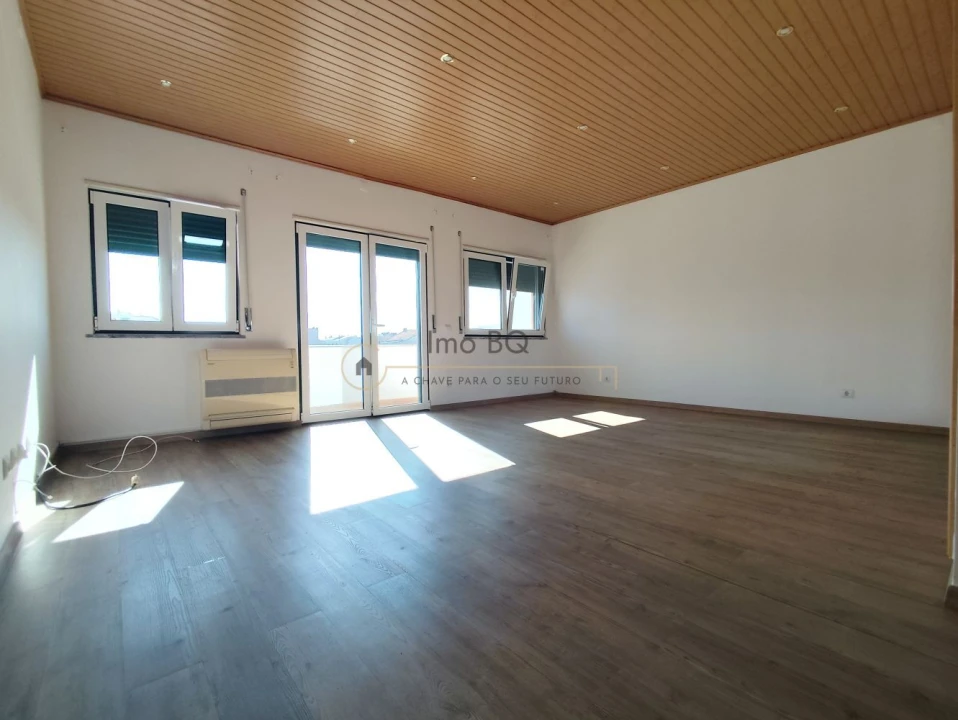 Moradia T3 para Arrendamento em Alcochete Foto 31