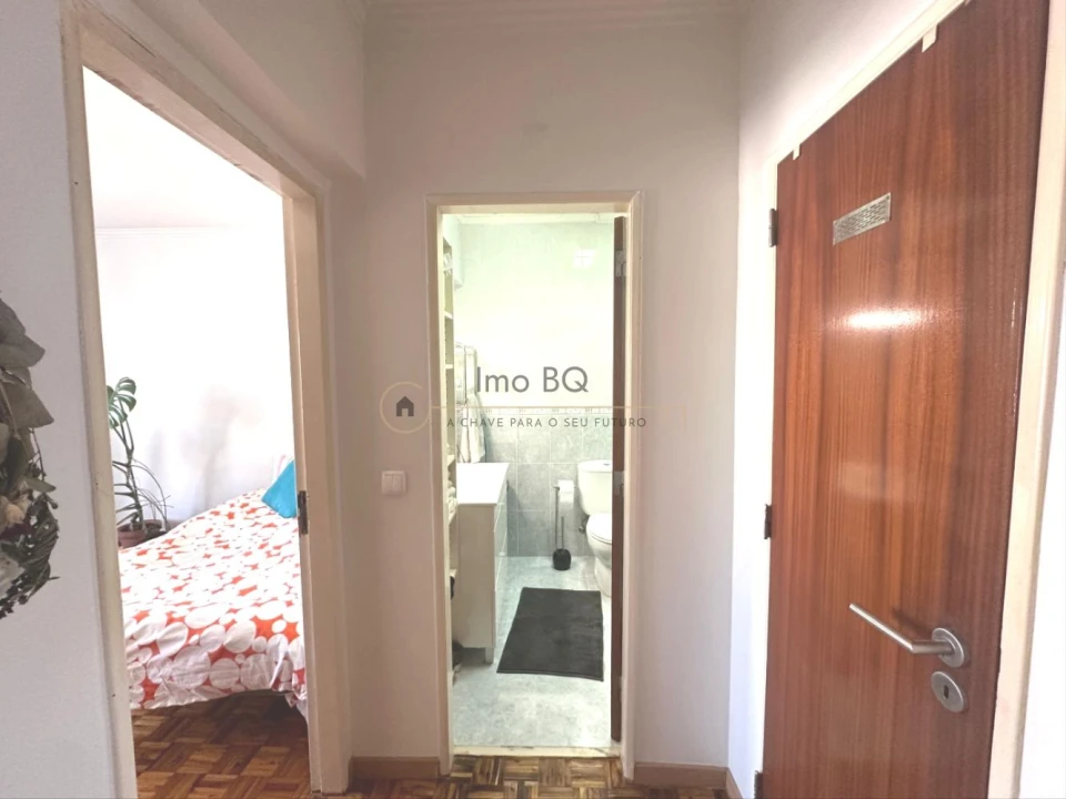 Apartamento T2 para Venda em Agualva e Mira-Sintra Foto 35