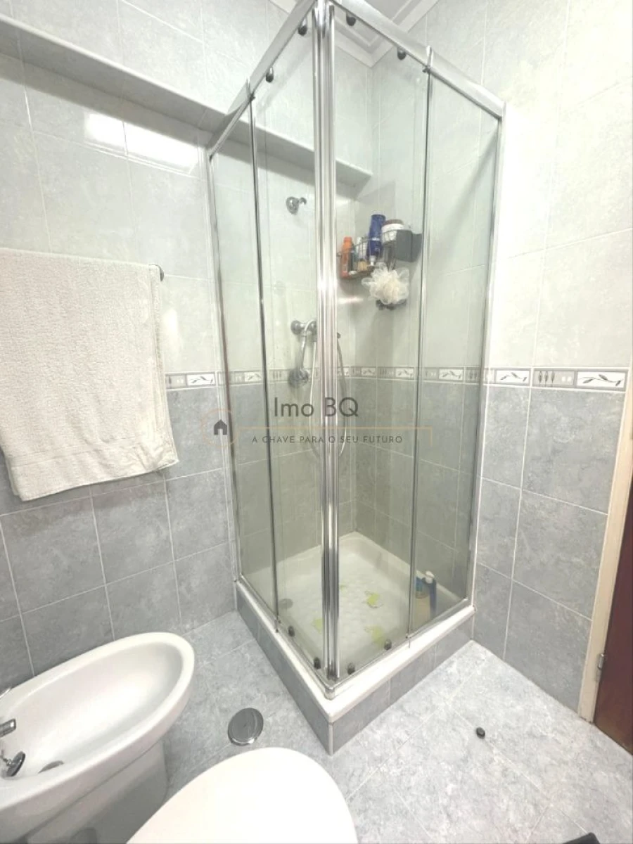 Apartamento T2 para Venda em Agualva e Mira-Sintra Foto 53