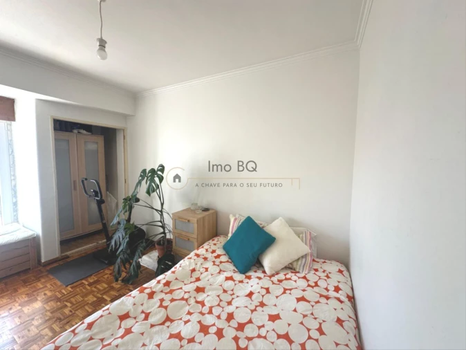 Apartamento T2 para Venda em Agualva e Mira-Sintra Foto 32