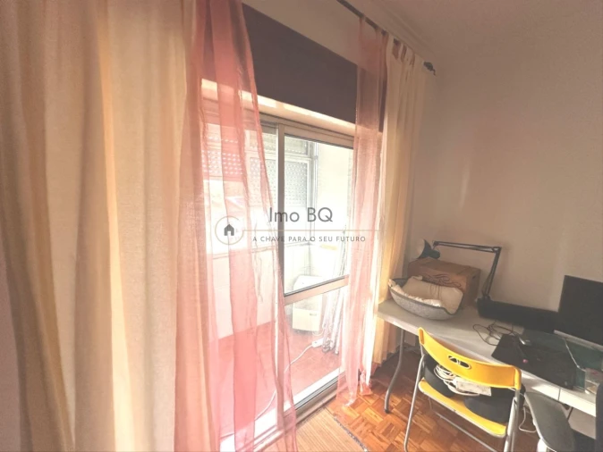 Apartamento T2 para Venda em Agualva e Mira-Sintra Foto 17