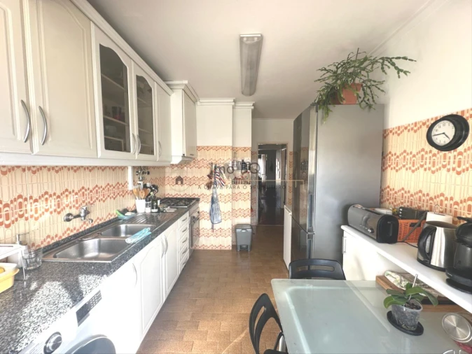 Apartamento T2 para Venda em Agualva e Mira-Sintra Foto 2