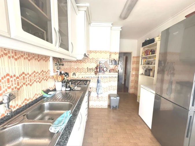 Apartamento T2 para Venda em Agualva e Mira-Sintra Foto 25