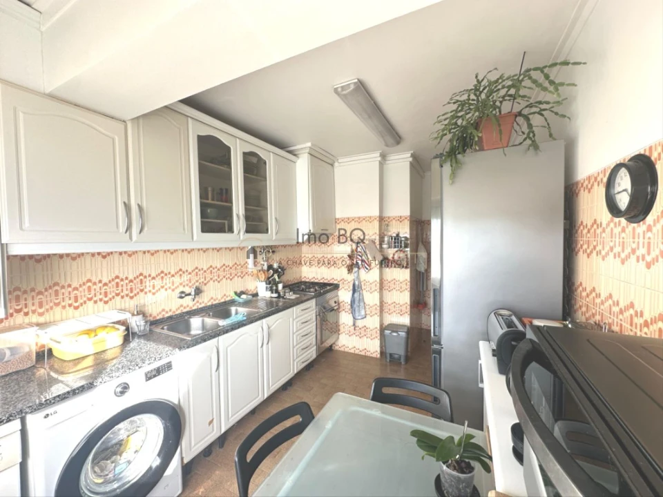Apartamento T2 para Venda em Agualva e Mira-Sintra Foto 26