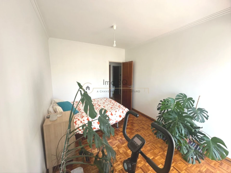 Apartamento T2 para Venda em Agualva e Mira-Sintra Foto 33