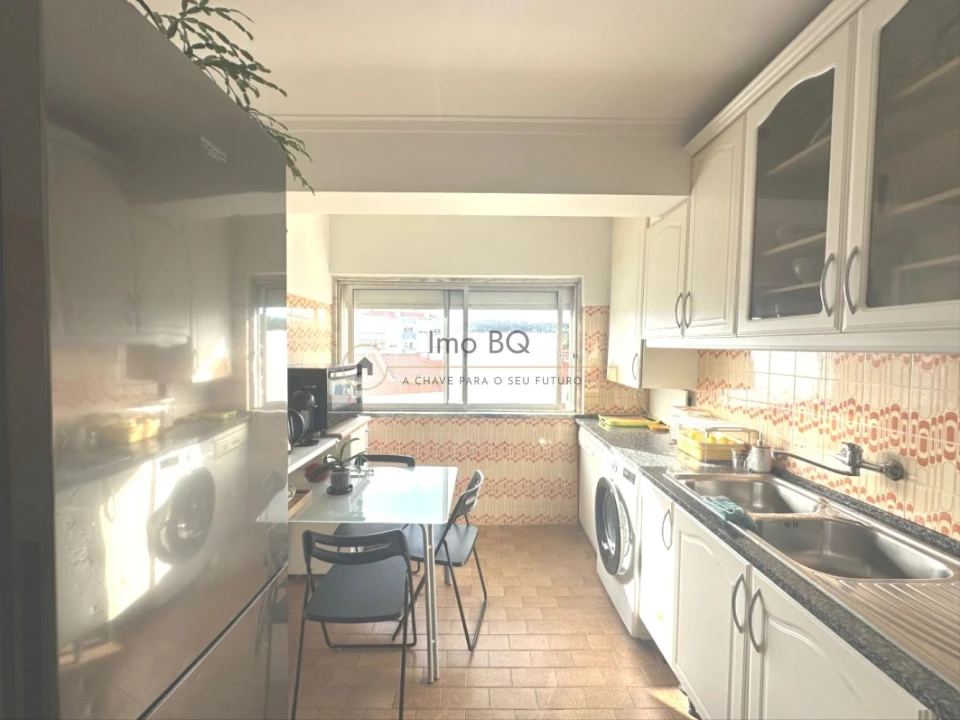 Apartamento T2 para Venda em Agualva e Mira-Sintra Foto 24